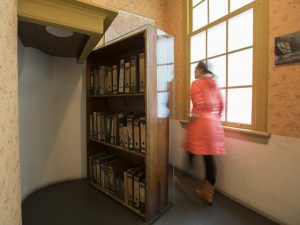 anne frank house movable bookcase with visitor anne frank house  photo cris toala olivares.jpg  640x480 q85 crop subsampling 2 upscale 300x225